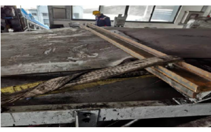 KWZK九游体育在线注册,九游体育（中国）钢丝输送带硫化机胶接工艺流程分享